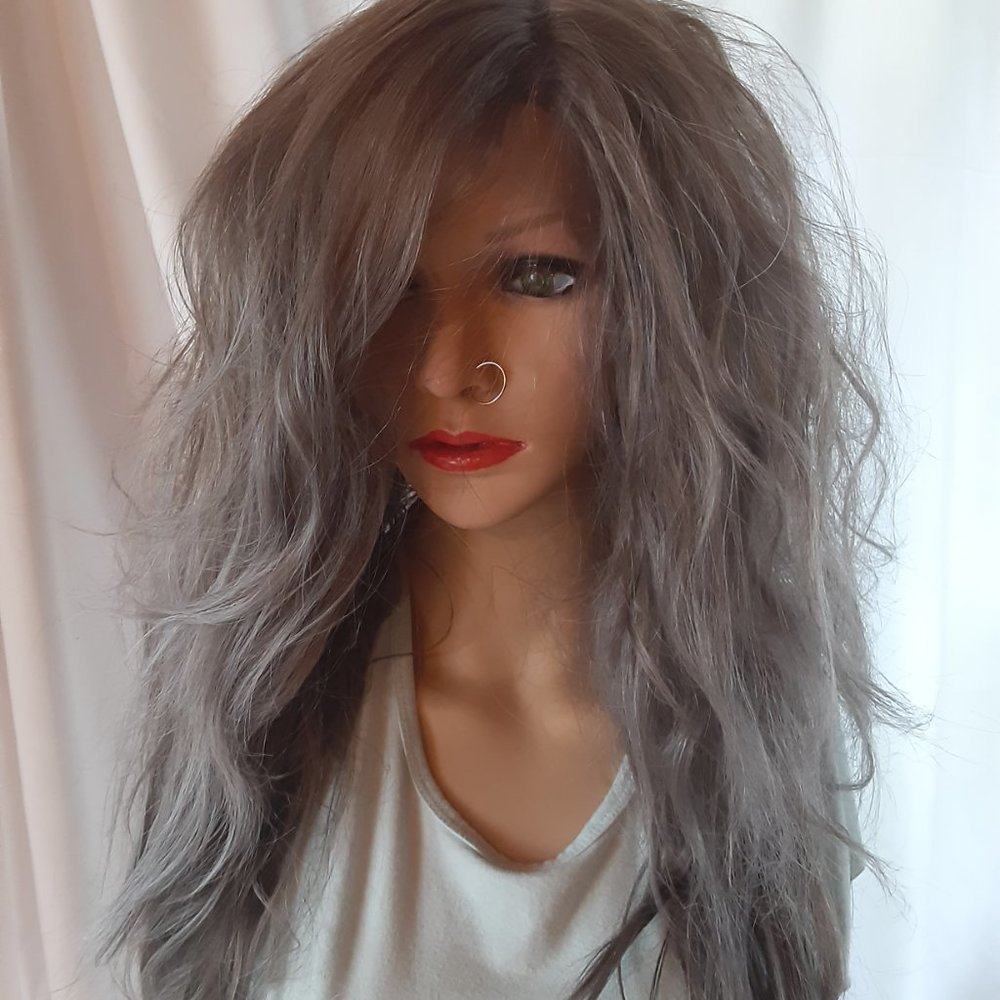 EMO gray Wig gothic, lace front wig styled - Picture 8 of 8